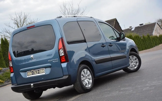 Peugeot Partner cena 29900 przebieg: 214000, rok produkcji 2012 z Toruń małe 781